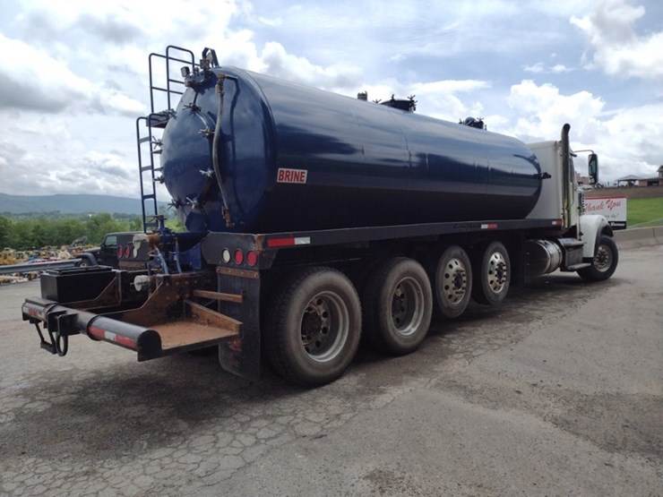 freightliner-122sd-image-43