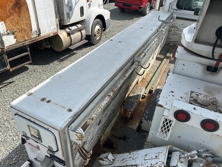 international-4000-image-38