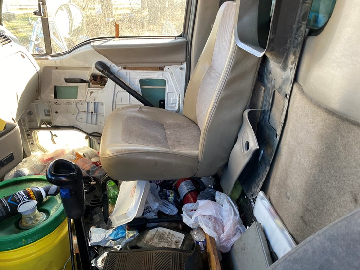 #205-•-2004-sterling-grapple-truck-(has-wi-title)-(chetek,-wi)-image-49