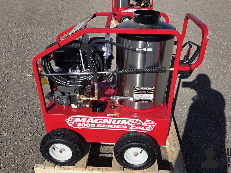 2025-magnum-4000-series-hot-water-pressure-washer-image-8