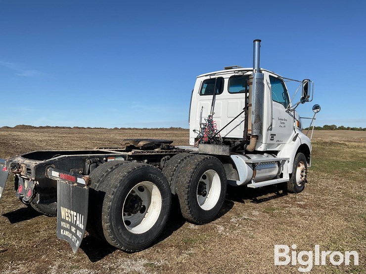 2007-sterling-at9500-image-5