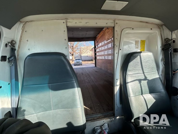 1993-ford-e350-image-13