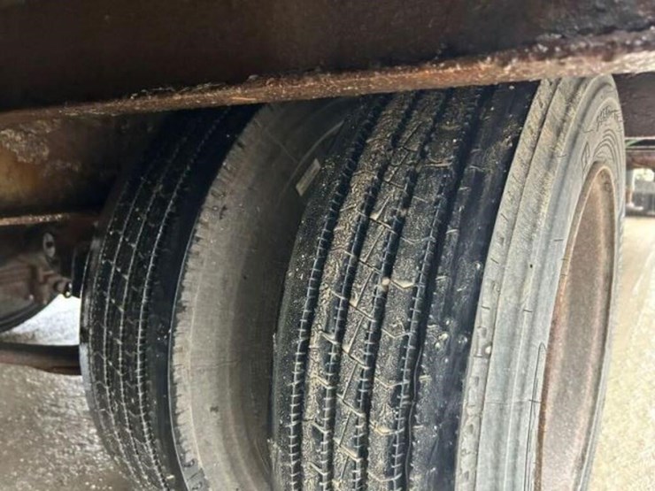 2002-bws-trailer-image-22