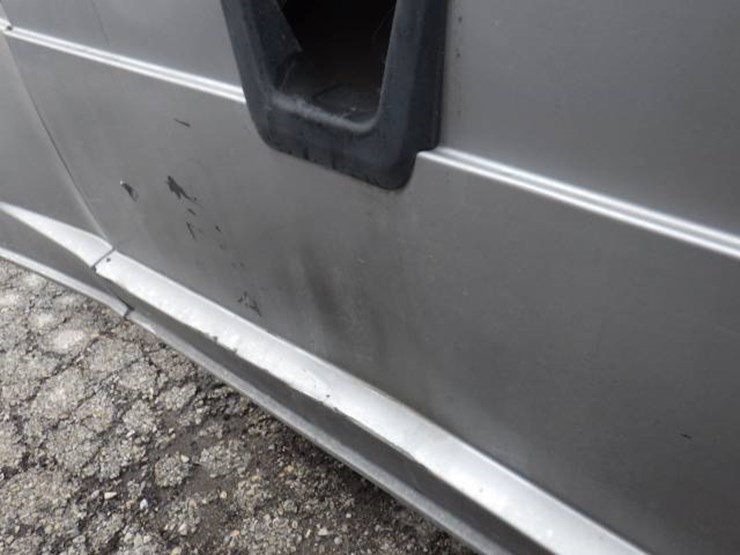 2019-freightliner-cascadia-126-image-7