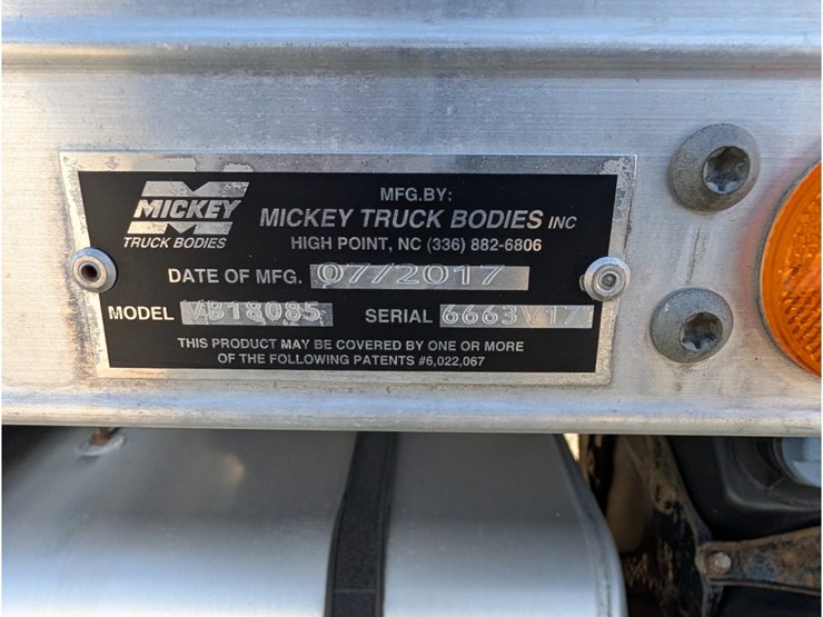 freightliner-m2-106-image-15