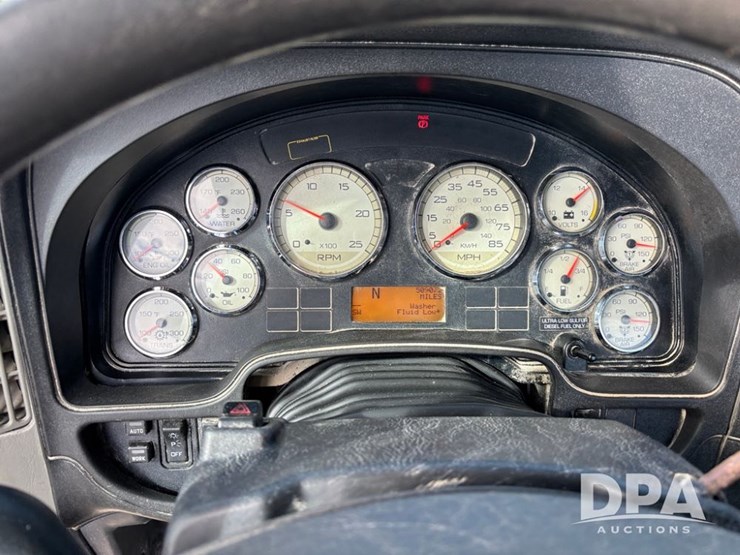 2012-international-prostar-image-61