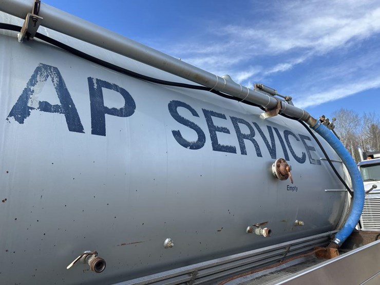 2005-kenworth-t800-image-26