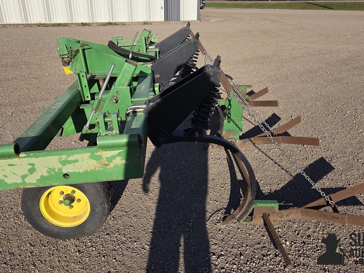 john-deere-3-pt-v-ripper-image-8