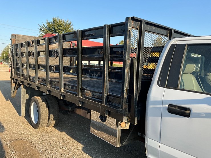 2019-ford-f550-image-9