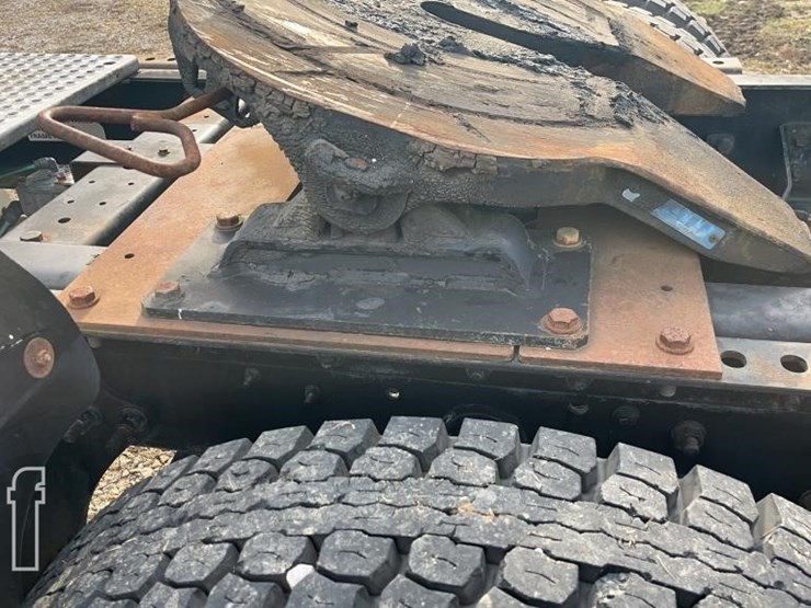 international-durastar-4300-image-5