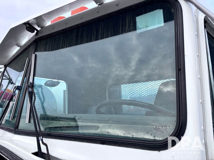 kenworth-t600a-image-48