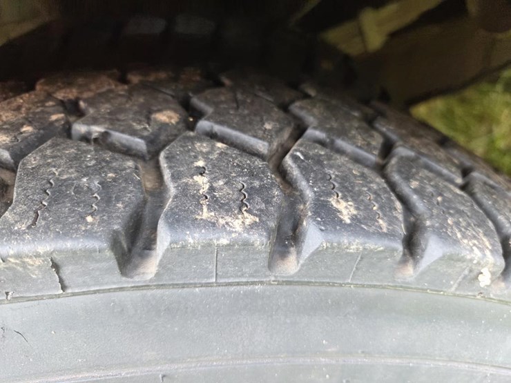 2005-ford-f550-xl-image-76