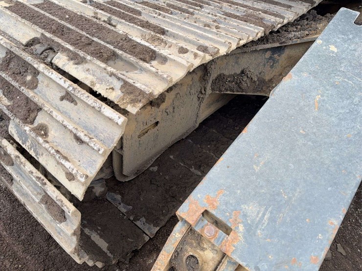 2012-komatsu-pc138-image-33