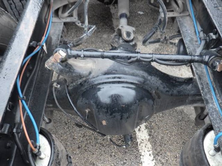 2019-freightliner-cascadia-125-image-17