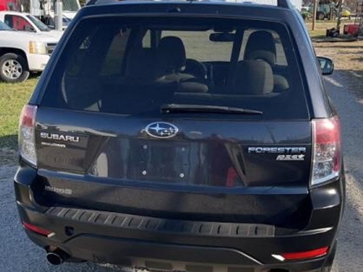 2013-subaru-forester-image-4