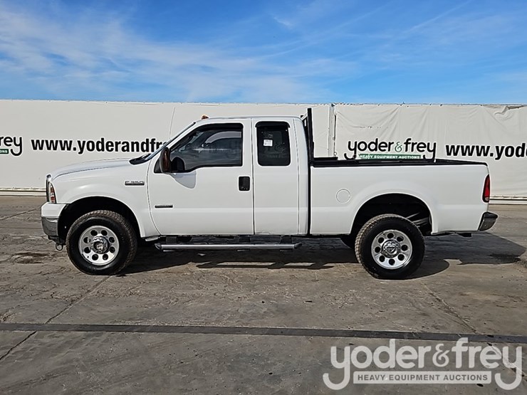 ford-f350-xlt-image-3