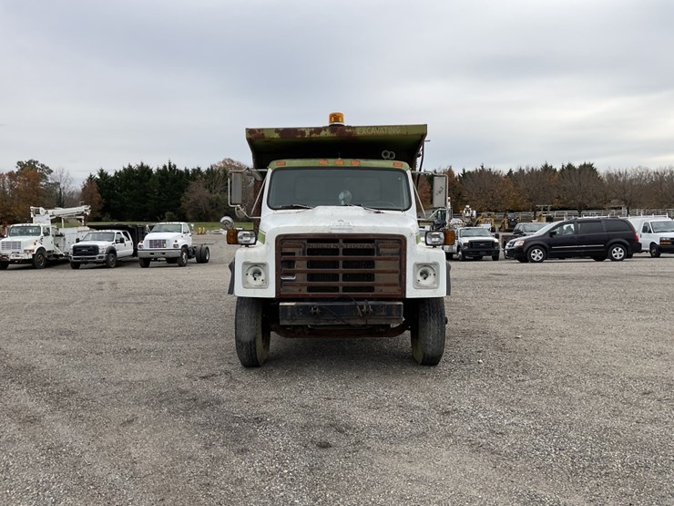 1995-international-s1900-image-2