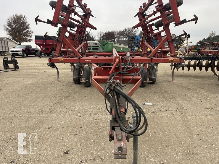 case-ih-4300-image-6
