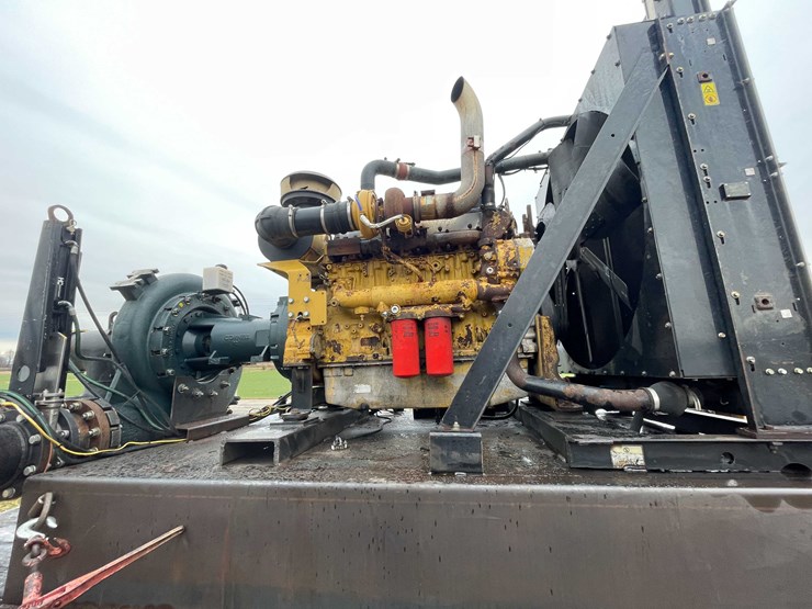 international-4900-image-25