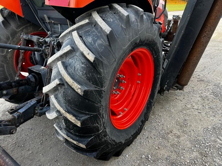2015-kubota-m8560-image-18