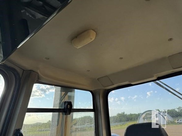 komatsu-d65ex-12-image-17