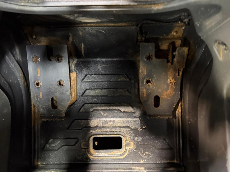 2023-bobcat-t76-image-30