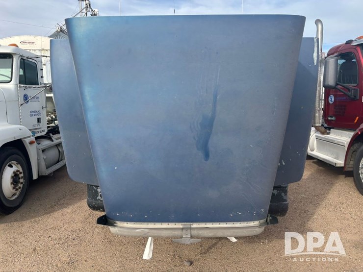 peterbilt-377-image-42