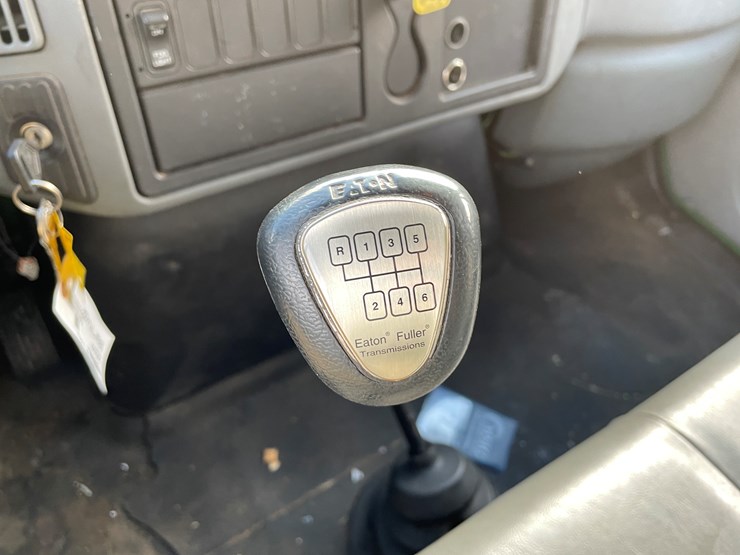 2007-international-4300-image-34