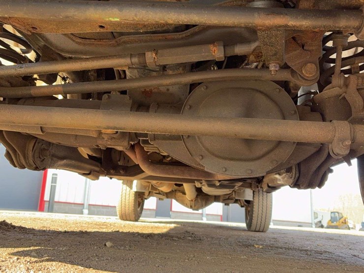 2016-dodge-2500-image-14