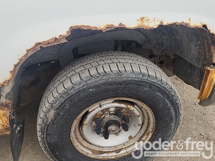 2000-chevrolet-2500-image-18