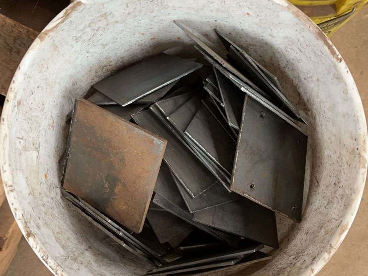 (3)-buckets-scrap-steel-image-3