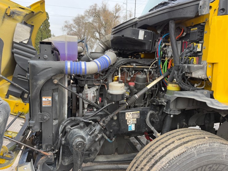 kenworth-t680-image-21