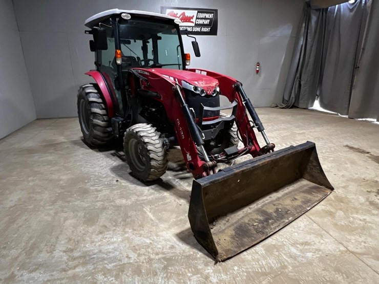 2017-massey-ferguson-1754-image-7