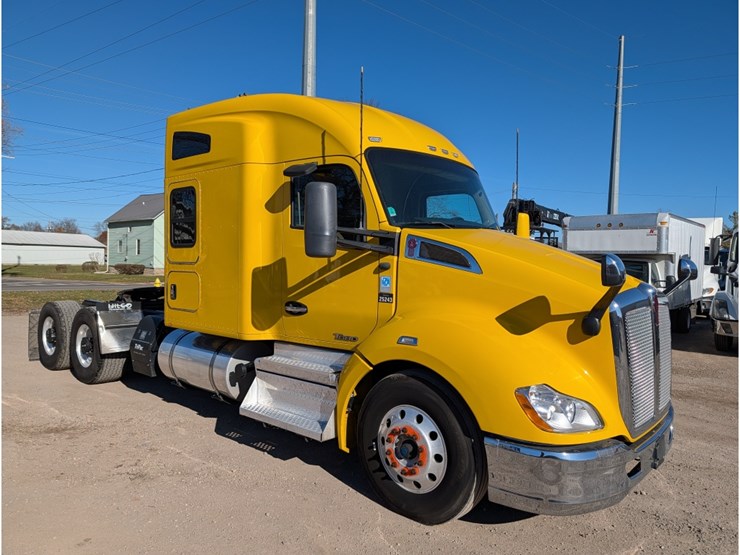 2020-kenworth-t680-image-3