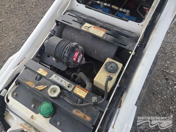 2019-bobcat-mt-mini-track-loader,-mini-image-12