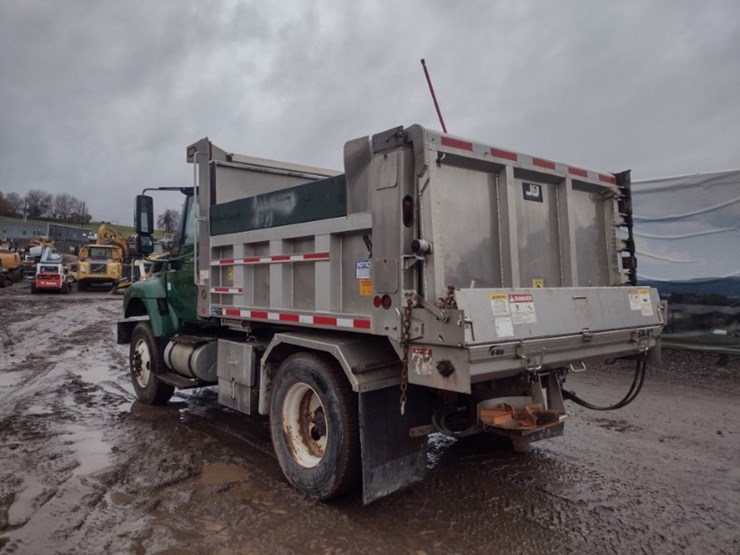 international-workstar-7400-image-32