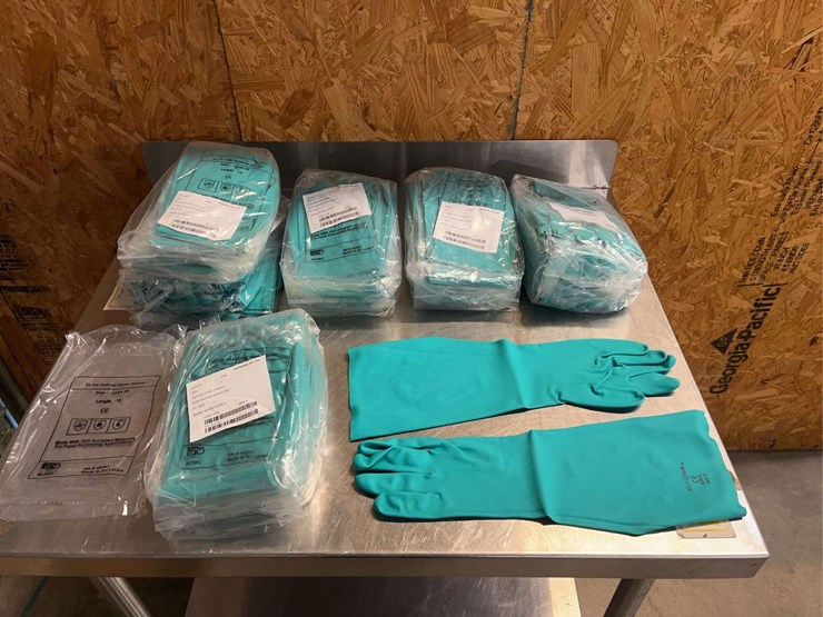 6-dozen-nitrile-gloves-image-1