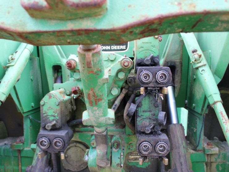 john-deere-8640-image-26