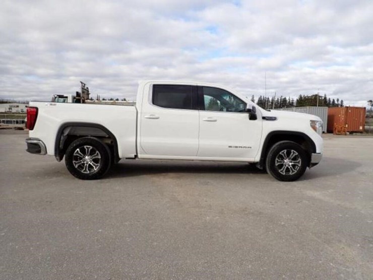 gmc-sierra-1500-sle-image-4