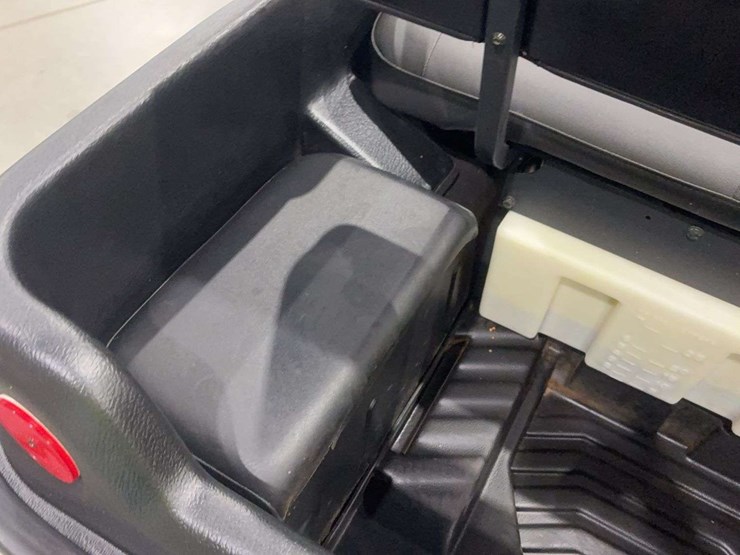 2020-argo-600-frontier-amphibious-6-wheeler-image-14