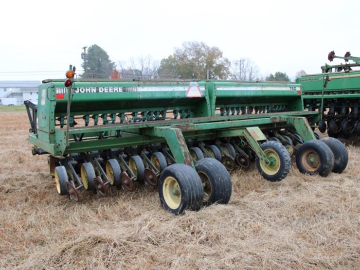 john-deere-750-image-6