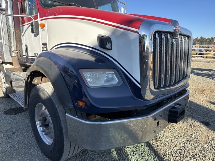 2017-international-hx615-image-18