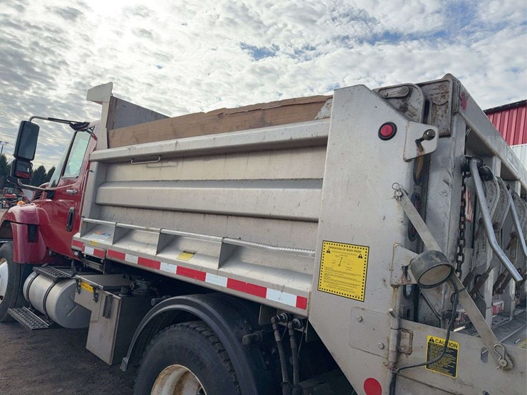 2013-international-workstar-7400-image-24