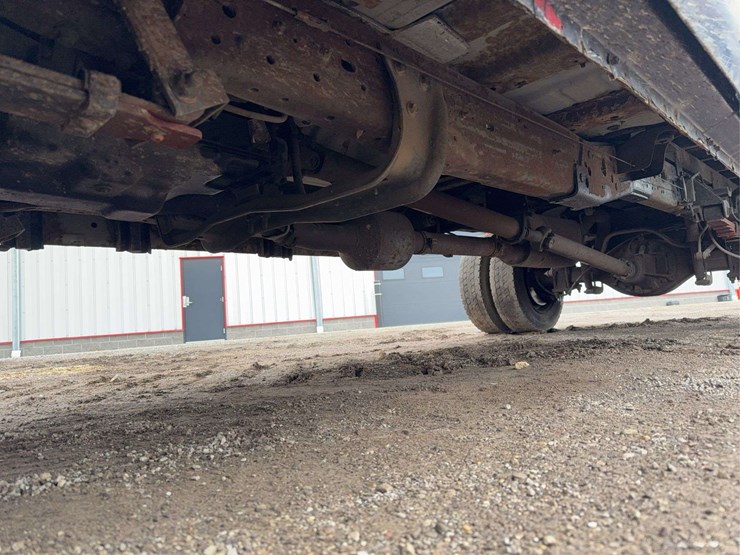 2004-ford-f450-image-35