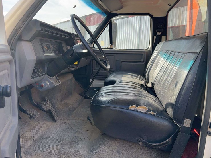 1998-ford-f800-image-30