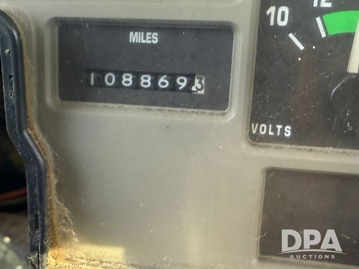 1999-international-4900-image-16