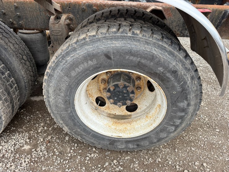 kenworth-t800-image-9