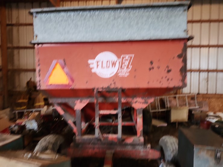 ez-flow-gravity-wagon-w/gear-image-4