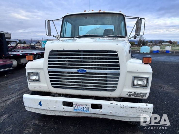 ford-l8000-image-3