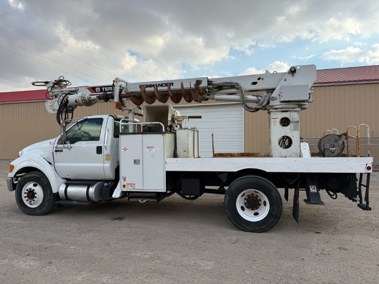 2013-ford-f750-image-6